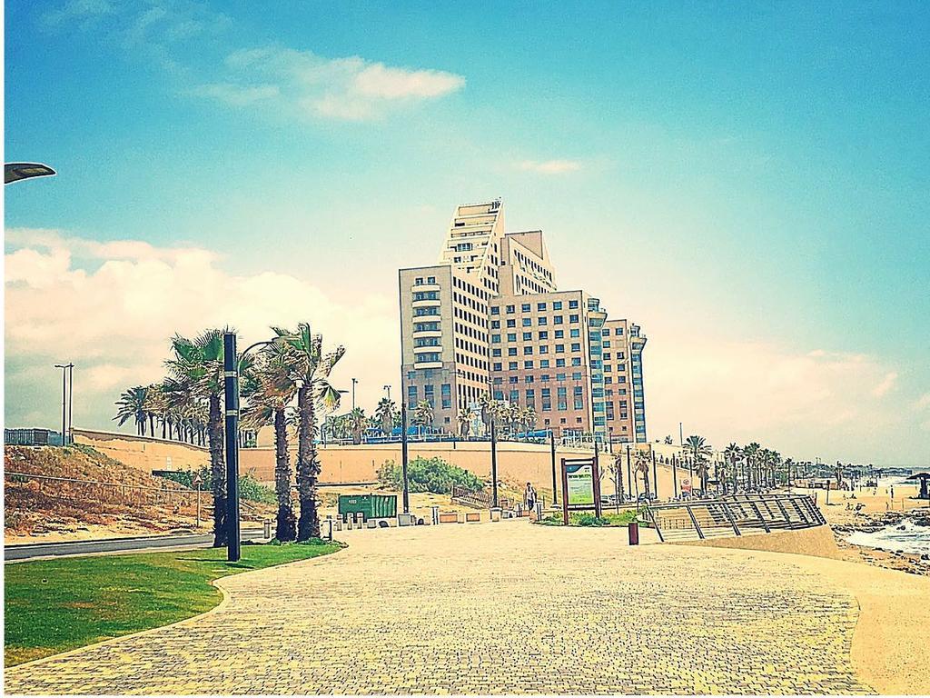 Vacation Apartments By The Sea - Haifa Exterior photo