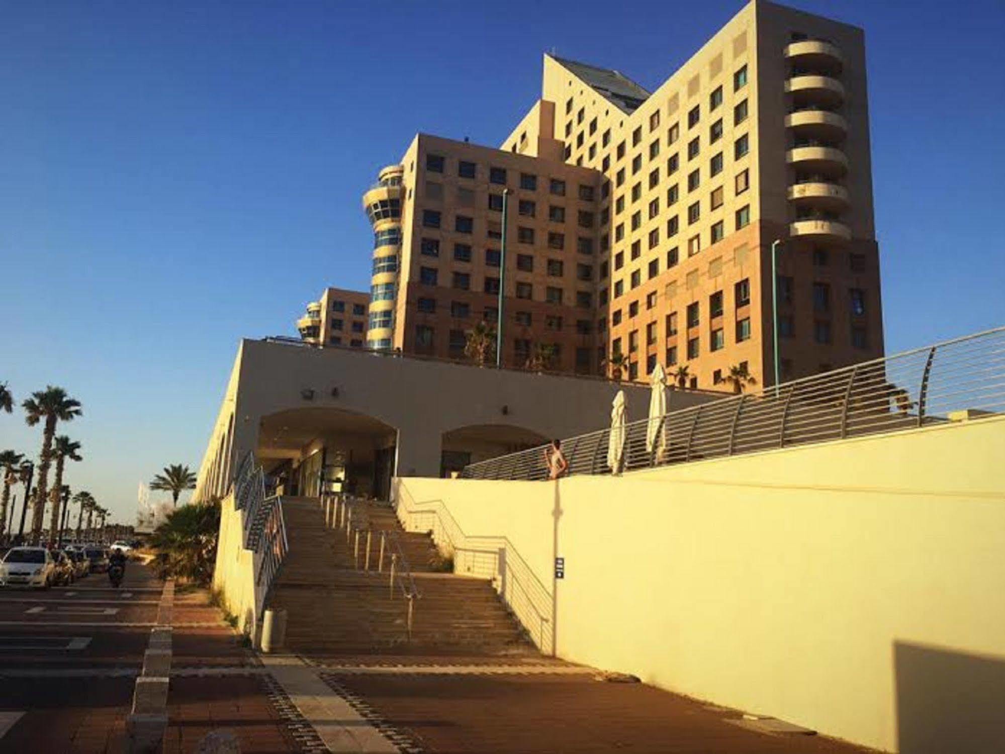 Vacation Apartments By The Sea - Haifa Exterior photo